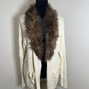 Vince Camuto Cream Cardigan with Faux Fur Collar